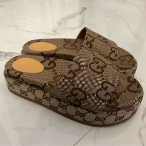 SOLDGucci platform slides 8.5